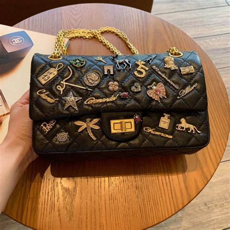 Chanel reissue 225 lucky charm